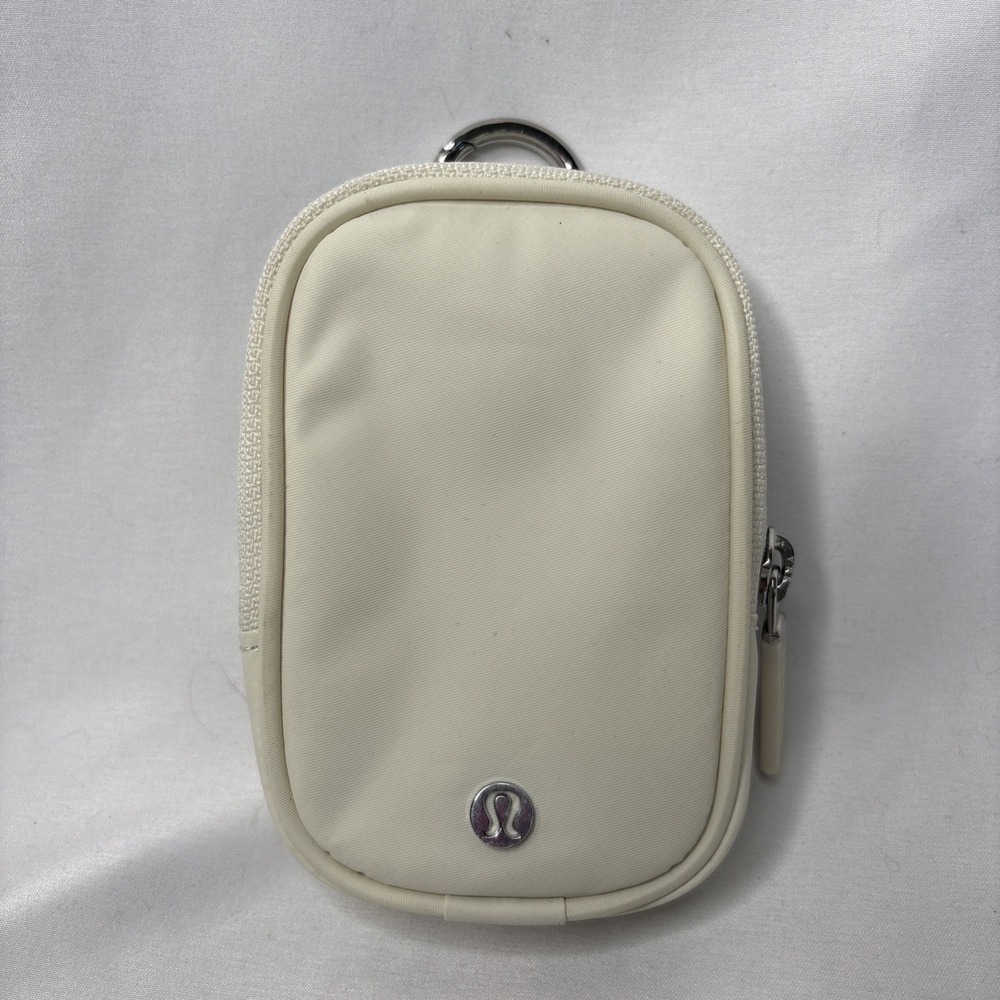 Lululemon Nano Pouch Ivory Silver Zipper Nylon Keychain 4.5"x3" Minimalist